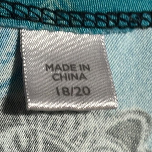 Avenue Paisley Print Beaded Collar Blouse - Picture 6 of 10